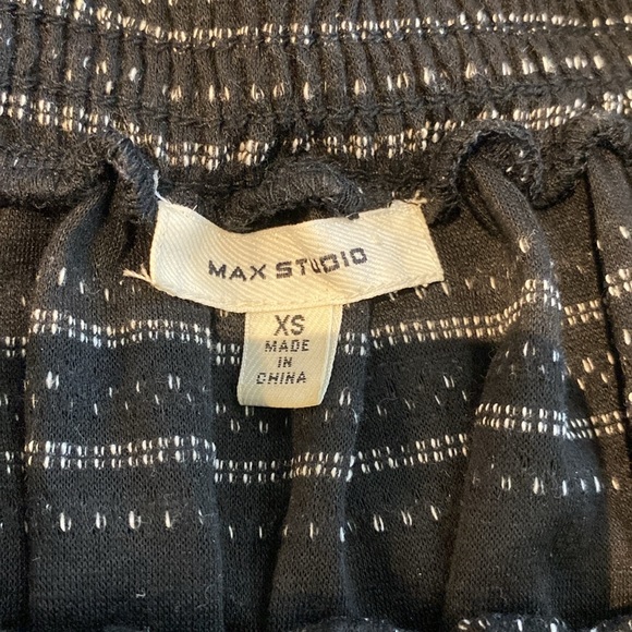 Max studio ladies Poly/cotton striped blouse in beautiful peasant style. Size XS - Picture 3 of 8